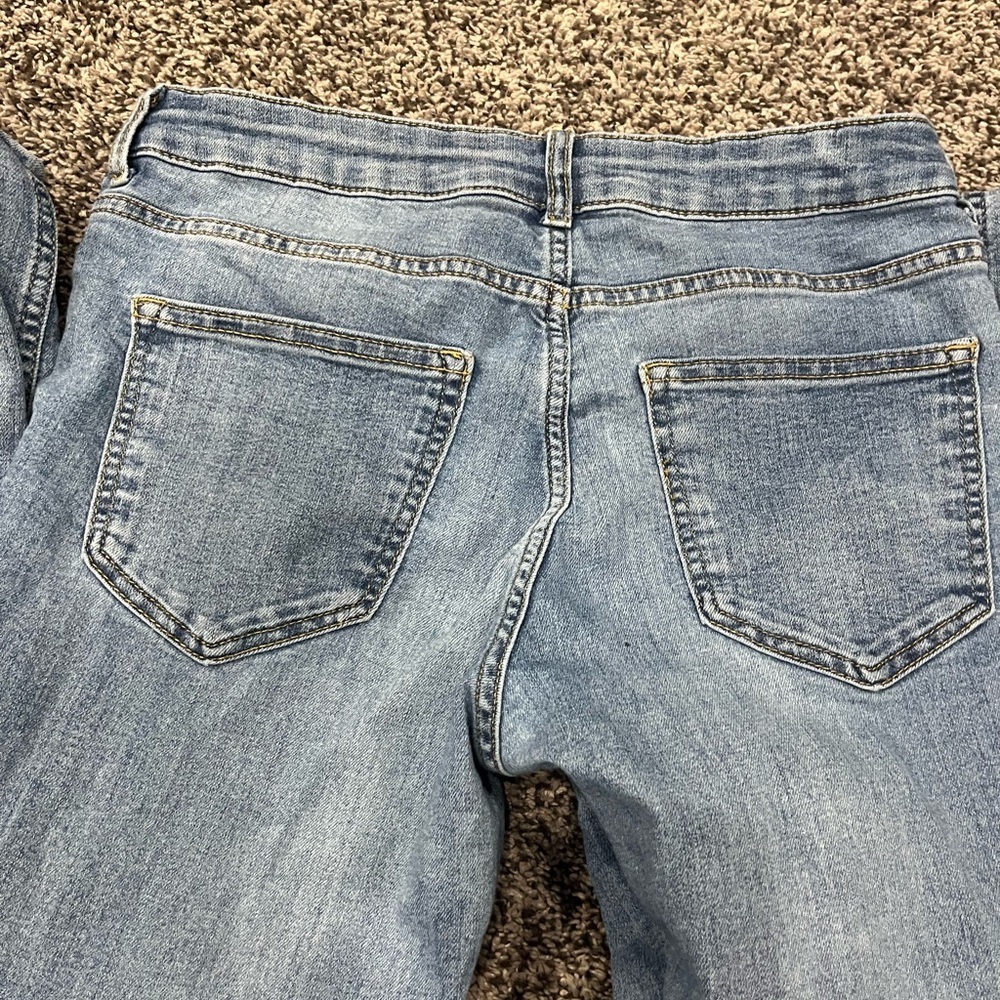 Size 6 H&M jeans - Picture 6 of 6